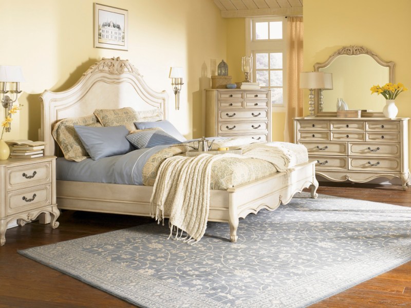 Old Style Bedroom Designs