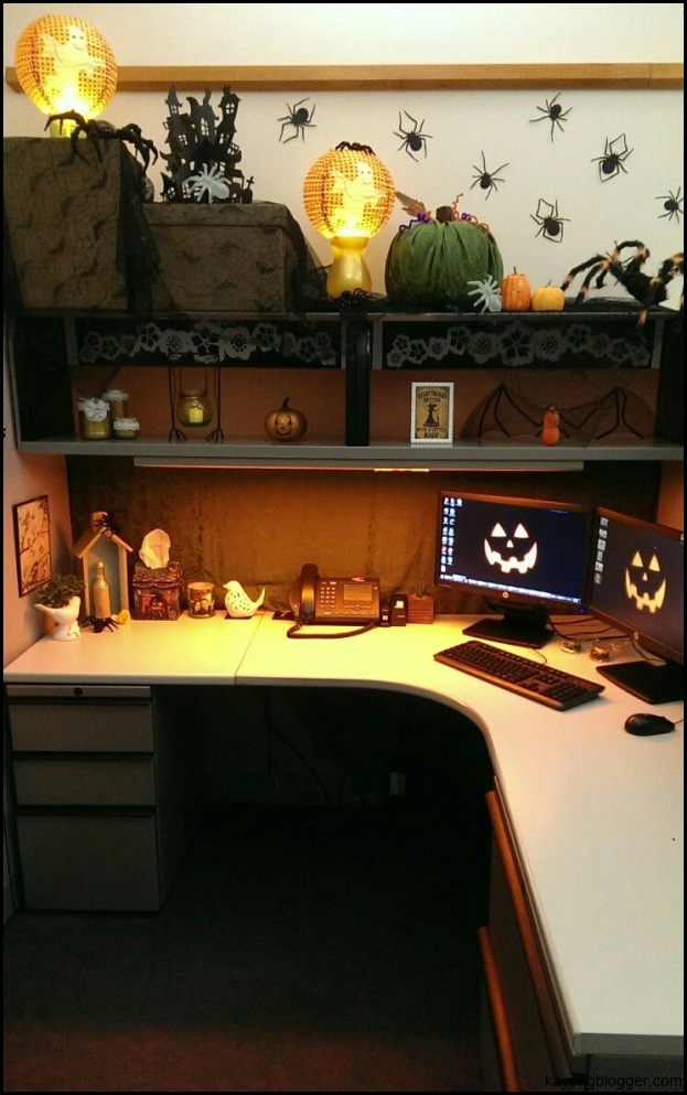 Spooky and Stylish: Halloween Cubicle Decorating Ideas for the Workplace